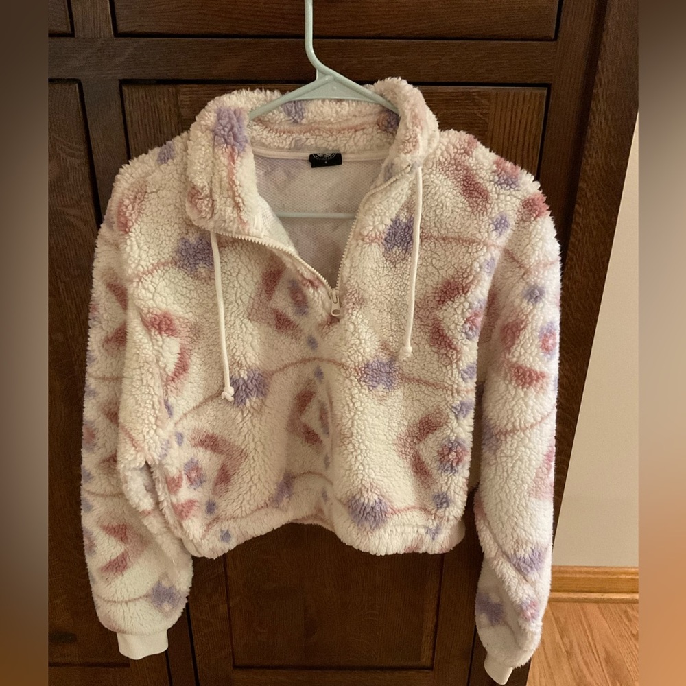 Cropped zip up